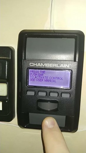 Problem with Chamberlain Liftmaster 880lm wall control