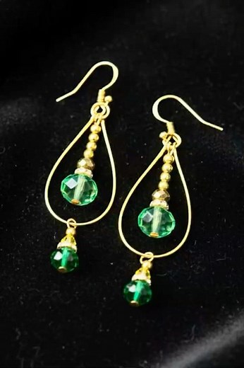 DIY Earrings | How to Make Green Crystal Gold Loop Earrings #diy #art #jewellery