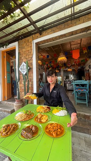 TURISMO NO CEARÁ 🌍 on Instagram: "📍Self service sem peso por R$17,99 ? Você encontra no @d_mariasculinariaregional que contam com um ambiente arejado, aconchegante e familiar. ⚠️ Com funcionamento de self service da quarta a sexta feira. E comidas regionais nos sábados e domingos. Se você gostou dessa dica, já confere você também! -Rua Raul Teófilo n325 na Pajuçara, em Maracanaú. • • • • #dicas #custobeneficio #food #comida #regional #maracanau"