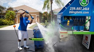 Former Fort Myers High football star Rod Gadson starts new 'Bling Bins' business
