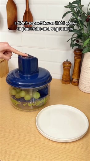 One press and it automatically peels fruits and vegetables — quick, clean, and effortless. 🔍 Find it at https://temu.to/m/gsm5fnp8cwl or with this code qfg29773. #Temu #KitchenTools
