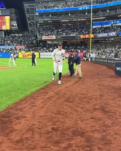 Game 3 is only minutes away, who you got? ➡️ Watch Red Sox-Yankees on ESPN and the ESPN App | ESPN