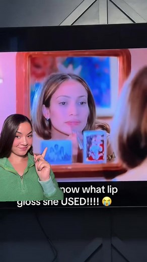 Finding the Perfect Lip Gloss Shade from Movies