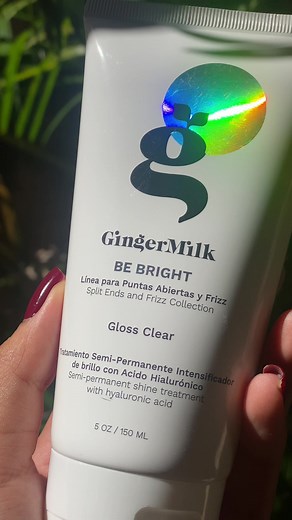 Súper emocionada por probar este nuevo gloss capilar de una de mis marcas favoritas🫶🏽🫧🥹 @GINGERMILKNATURALCARE Van a estar disponibles a partir de este 13 y 14 de septiembre con 30% de descuento🥹🫶🏽 y además de una cajita descúbreme en la actividad de belleza Days to shine✨🫧