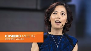268K views · 19 reactions | “Every technology is a double-edged sword." Internationally-celebrated scientist, Fei-Fei Li is a champion of the positive power of artificial intelligence, a technology she says can save lives. https://cnb.cx/32JNgmT | CNBC International | Facebook