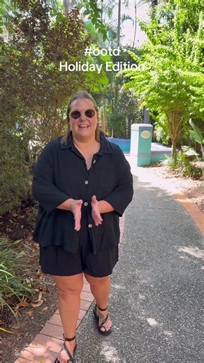 Plus Size Fashion: Stylish Outfit for a Day on the Water