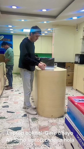 HP Envy 13- BA1047 Intel Core™M i5-1135G7 (up to 4.2 GHz with Intel Turbo Boost Technology 8 MB L3 cache, 4 cores) 86B Ram 256GB SSD Intel@ Iris® XE Graphics Integrated 13.3