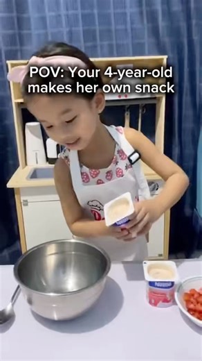 Tips for Preparing Snacks with Toddlers 🍓 • 🕒 Keep it brief – go for easy, fast recipes • 👕 Be ready for messes – aprons or comfy old clothes help • 🥣 Prepare ingredients in advance to minimize waiting • ✋ Assign safe, simple tasks like stirring, pouring, or topping • 🗣️ Explain each step to help grow vocabulary and understanding • 🎶 Add some fun – sing songs, count steps, name foods • 💛 Enjoy the process, not perfection • 👏 Celebrate their effort to boost confidence and independence #fb