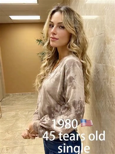 lena🌹 on Instagram: "Follow @vickyxbigss for more ❤️"