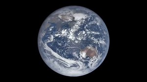 16K views · 850 reactions | This week’s episode of NASA’s “Gravity Assist” podcast focuses on your favorite planet. (Earth *is* your favorite planet, isn’t it?) Download and listen to hear more about sea ice, volcanoes, what it’s like to live and work in Antarctica, and how studying planets like Venus and Mars helps provide clues about the future of our home planet. https://go.nasa.gov/2AXMzLB | NASA Earth | Facebook