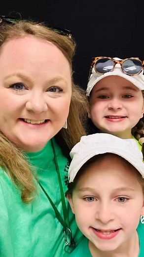 💚🌊🤍 We enjoyed doing the concession to stand today at the Leeds Elementary School Field Day! 💚🌊🤍Special thanks to all the PTO board members and volunteers who worked hard to make it a success! | Leeds Elementary PTO