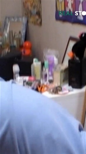 Years after graduation, Helen developed multiple personalities. Seeing her again after so long, the change is unbelievable. This film aims to uncover the mysteries of Helen's disorder and understand what happened to an old friend. #MultiplePersonalities #MentalHealth #Friendship #Documentary #Understanding | Real Stories