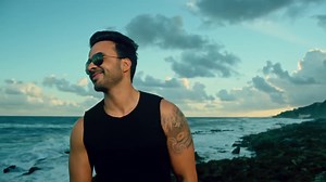 【字幕】《Despacito》60帧高画质 双语字幕MV完整版