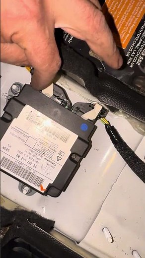 citroen berlingo & peugeot partner airbag module location part two