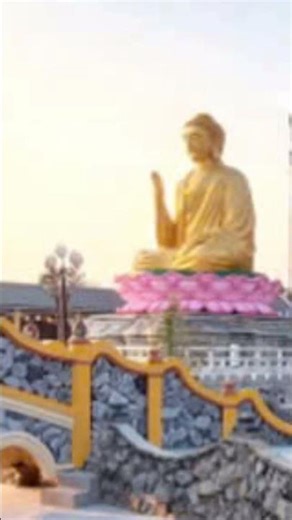 Visit and learn about La Hán Pagoda in Soc Trang…