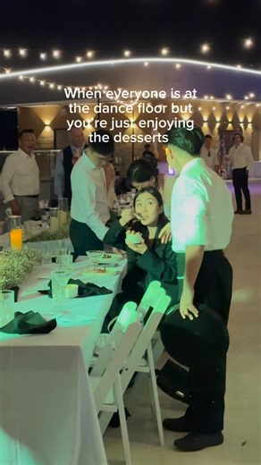 serena on Instagram: "The fact that he asked me if I needed another shot 😭😭 #wedding #relatable #dessert #Foodie #explorepage #reels #explorepage #funnyvideos #food #korean #destinationwedding #allinclusiveresort #cancun #resort #mexico #churros #icecream #dessertstomach"