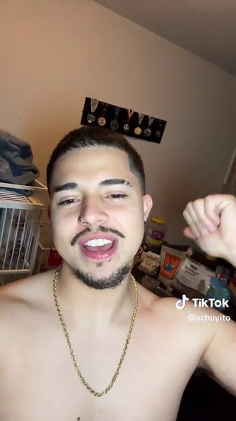 Feeding Quaker Parrots: A Simple Diet Guide