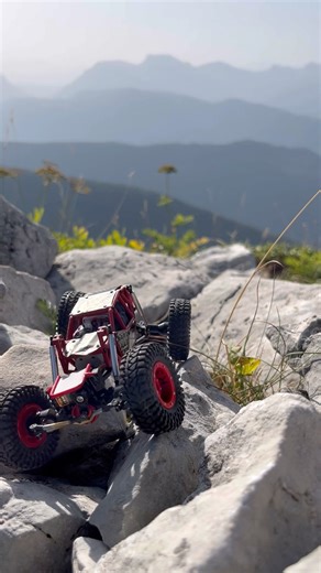 1:32 Rockracer by Tint4x4 x Wid RC. R32 is an micro RC crawler with incredible capabilities #rccar