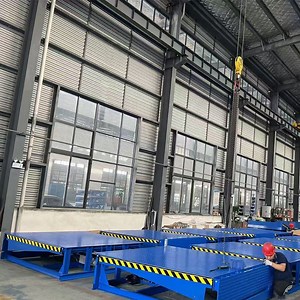 [Hot Item] Reliable Hydraulic Dock Leveler Platform for Efficient Loading Dock and Docking Operations