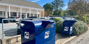 USPS warns against using blue drop boxes
