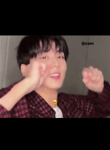 ꒰ ᧔ෆ᧓ ꒱ : m sacan del flop si?😏