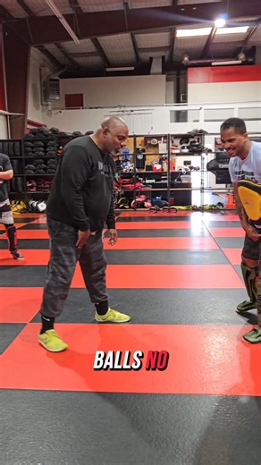 Part 1: The self-defense sweep that works in real-life attacks. Practical Krav Maga and street defense training. #Lasvegascombatacademy #SelfDefenseTips #KravMaga #PersonalSafety #MartialArts | Las Vegas Combat Academy