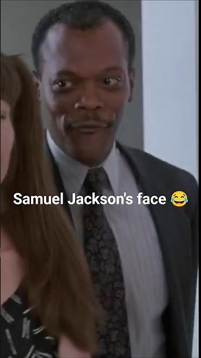 Samuel Jackson's face is priceless - Loaded Weapon 1 (1993)
