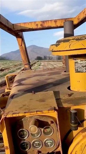 1972 Allis Chalmers HD11 in the Blue Ridge Mountains