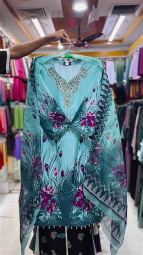 ঢাকায় নতুন ‘Dubai Jorjet’ ড্রেস সংগ্রহ