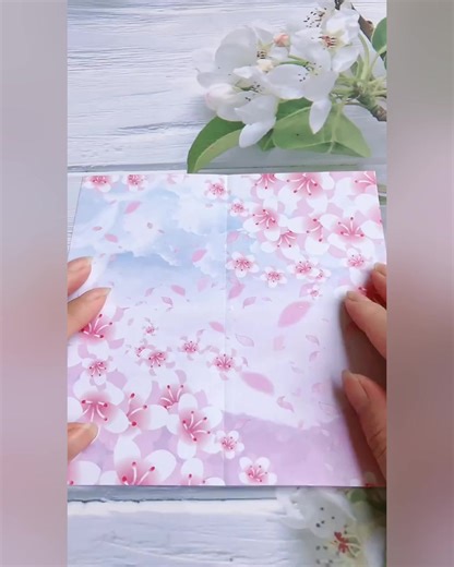 DK’s 5 Minute Art & Craft is all about bringing creativity to your fingertips—fast! Discover simple, fun, and inspiring art and craft ideas that anyone can try, whether you’re a beginner or just short on time. With easy-to-follow DIY hacks and colourful projects, this page makes crafting accessible for all ages and skill levels. Jump in, get crafty, and turn everyday moments into creative celebrations—with DK’s quick art guidance, everyone can enjoy the joy of making something beautiful in just 