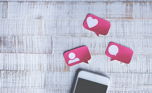 Carousel: Definisi, Jenis-Jenis, Manfaat, dan Cara Membuatnya