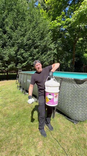this is the ultimate bang for your buck #poolcleaning #chlorine #poolshock #poolchemicals #dealsforyoudays