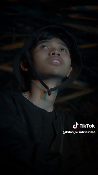 #pamali siul malem malem.. dikampung ini banyak banget pocongnya !!! @pamalimovie PAMALI DUSUN POCONG Versi Bioskop Tayang Tanggal 12 OKTOBER 2023 !!! #kisahsekilas #kisahhoror #kisahhoror #reelsinstagram #PamaliDusunPocong #PamaliMovie #KorbanPamali #FilmPamali #LytoPictures #filmindonesia #filmlokal #pamali #horor #pocong #pocongtiktok #fypシ #fyp #viral #ceritahororku