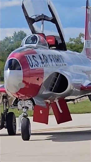 EXTRA Aerobatics Thrill While T-33 Shooting Star Rolls In!#aviation #airshow #jetfighters