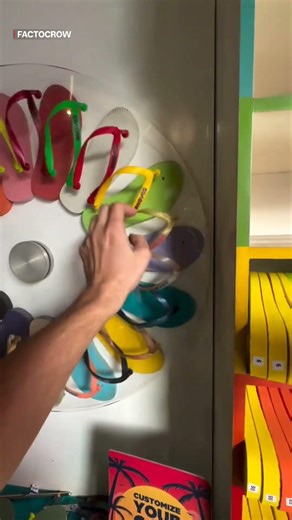 Make Your Custom Slippers in 30 Seconds