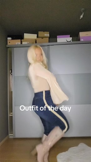 Vidéos de Alexandra_UGC (@alexandra.s_official) avec LSU SMOOTH CRIMINAL EDIT - tribe99official