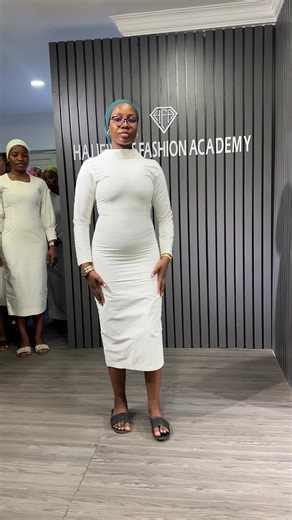 First Attempt at Basic Bodice: Presentation and Corrections