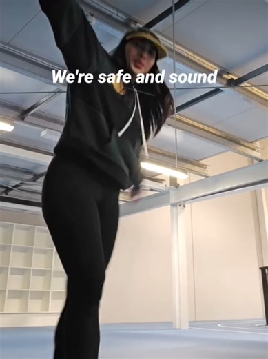 Safe and Sound Shuffle Dance Tutorial with Lyrics