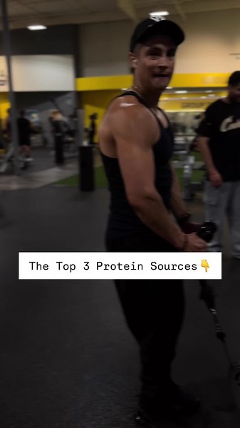 Save this for your next grocery run! Simple, effective, and easy to prep: 1. Chicken Breast (Cooked, Skinless) 🍗 31g protein per 100g Lean, versatile, and always a go-to for meal prep. 2. Turkey Breast (Cooked, Skinless) 🦃 29g protein per 100g Slightly leaner than chicken. Great alternative if you want a change-up in flavor. 3. Lean Beef (Sirloin, Top Round, etc.) 🥩 26–28g protein per 100g Packed with protein plus iron, zinc, and B12. Don’t sleep on beef. BONUS: 🦌 Venison – ~30g protein per