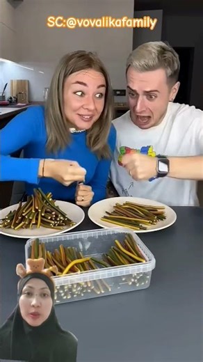 Play games to get lots of candy 🍬🍭 who wins ❓ #shortvideo #funny #short