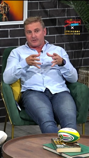 Chester played such an important role in Brent's rise to the Springboks 📈 🗣️ "I do believe that is a playground for wingers, where you learn how to step, spatial awareness and speed." Watch the #BokDreamTeam on YouTube and vote for your left wing 📺 | SuperSport Rugby