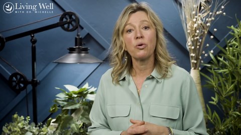 Living Well with Dr. Michelle Remineralizing Tooth Powder | Fluoride-Free Hydroxyapatite Formula | Supports Enamel Strength & Oral Wellness | Safe, Clean Ingredients | Cool Mint Flavor