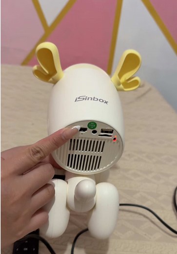 Paano Gamitin ang Mini Projector sa Tutorial