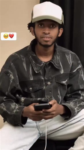 Webz Kym on Instagram: "#webskym254 #viral #funny #webskym #webskym254😂😂😂this #kenyanmemes WEBSKYM COOKED 🤣🤣🤣🤣🤣🤣🤣🤣🤣🤣"