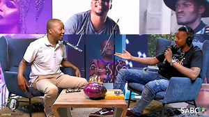 Iqela lePodcast yoMhlobo Wenene FM, eliquka umqulunqi wayo uSamora Mangesi, linqwenelela usuku olumnandi umsasazi wePodcast ne-123Pholas, uAmaza Ntshanga. UAmaza walibon’ ilanga nge14 kuJanuary. Khula de ukhokhobe Maz-Maz! 🎉🎂 | UMhlobo Wenene FM 88 - 106