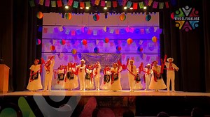 La Bamba - Veracruz Ensamble Folklórico Mauistik Quetzalcóatl, Dir. Mtro. Mauricio Suárez Pake Muestra de danza de la Delegación Puebla del Instituto de Investigación y Difusión de la Danza Mexicana A.C. Por sus 53 años la Delegación. Desde el Teatro de la Ciudad de Puebla, Puebla | Vive el Folklore