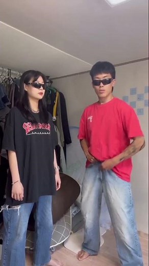 guy unzips pant zipper and girl gets pregnant