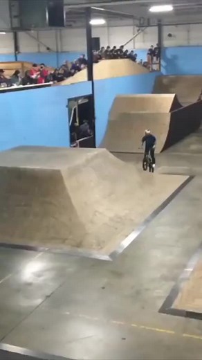 BMX Tricks at the Indoor Skatepark: Exciting Performances