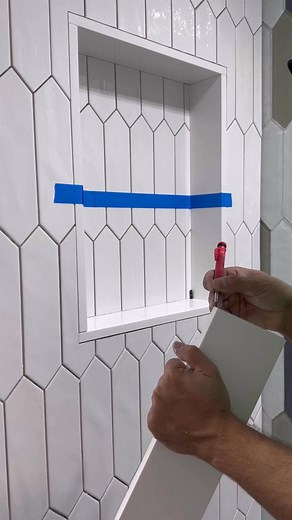 This is the easiest way to make floating shelves ! What you guys think there another way to get it done easier? #bathroom #gifted #craft #diy #creativity | Jose Cabral