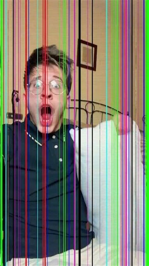 Broken phone Wait 😳NOO🤮#trend#magiic #tutorial #backstage #creative#shorts